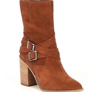 Chelsea & Violet size 8 suede and buckled boots